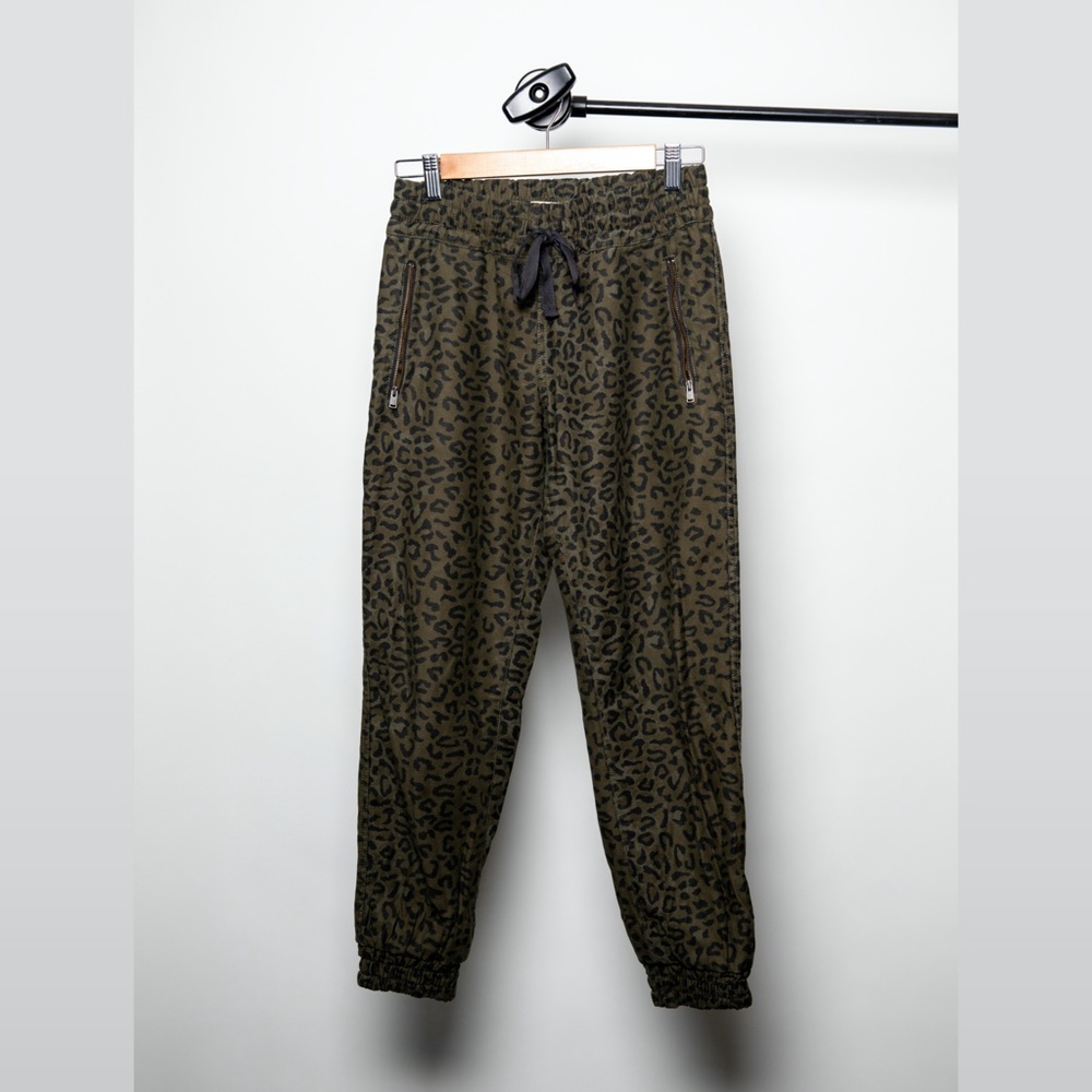 TNA for Aritzia Jogger Pants